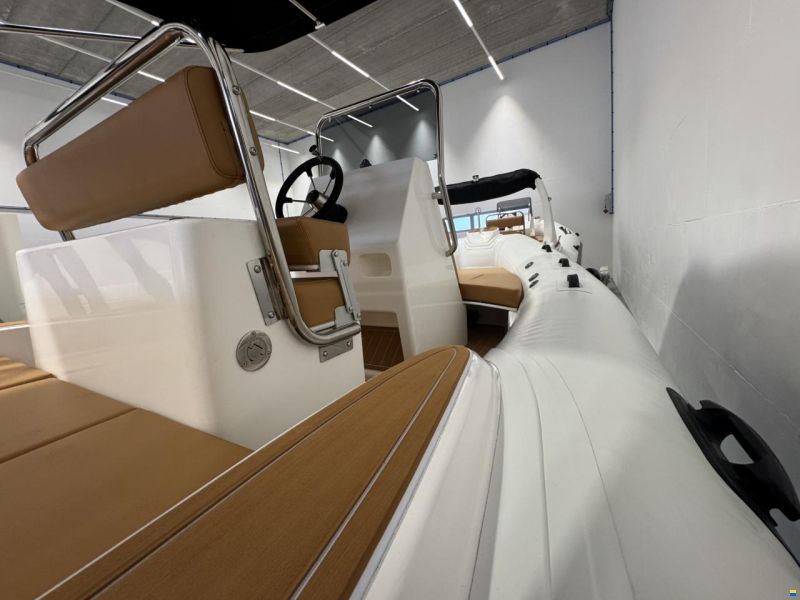 Lariba 580 Luxury