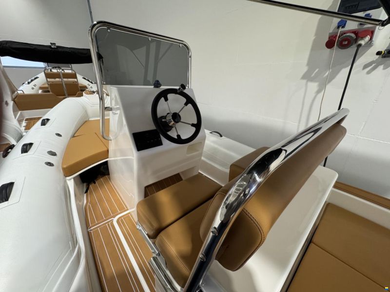 Lariba 580 Luxury