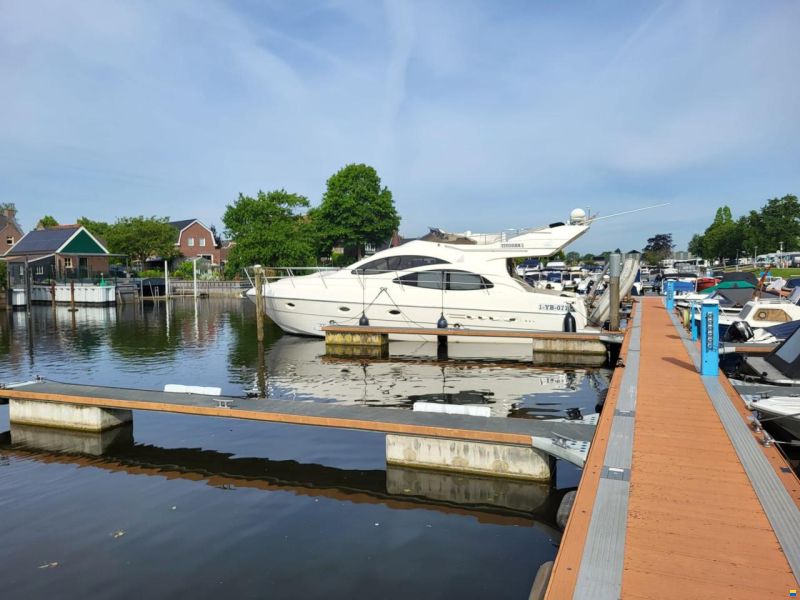Azimut 42
