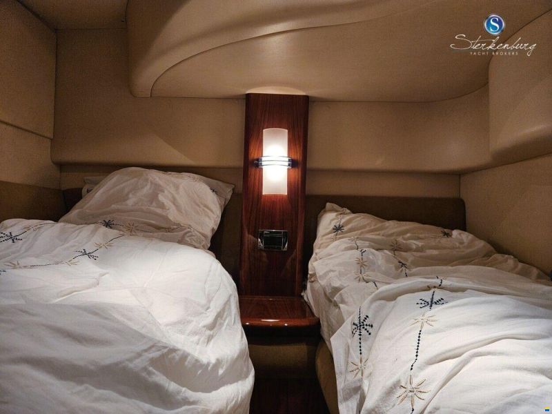 Azimut 42