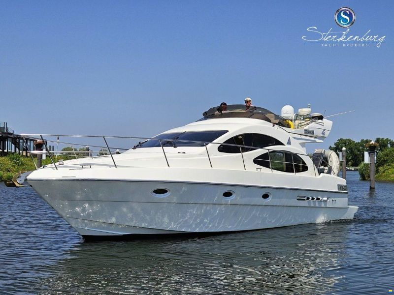 Azimut 42