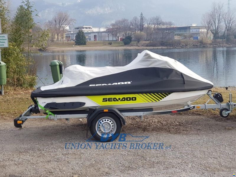 Sea Doo RXT 300RS