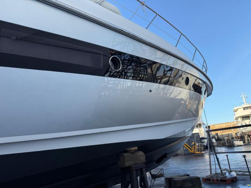 Azimut 55s
