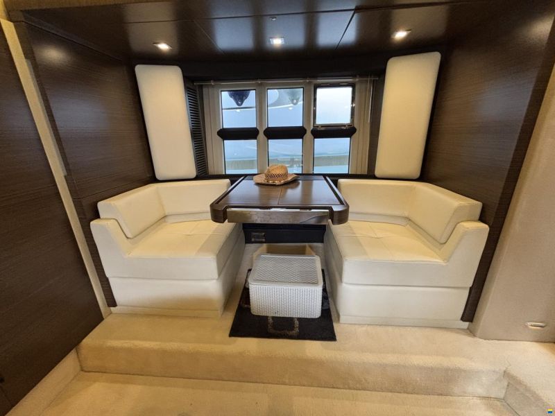 Azimut 55s