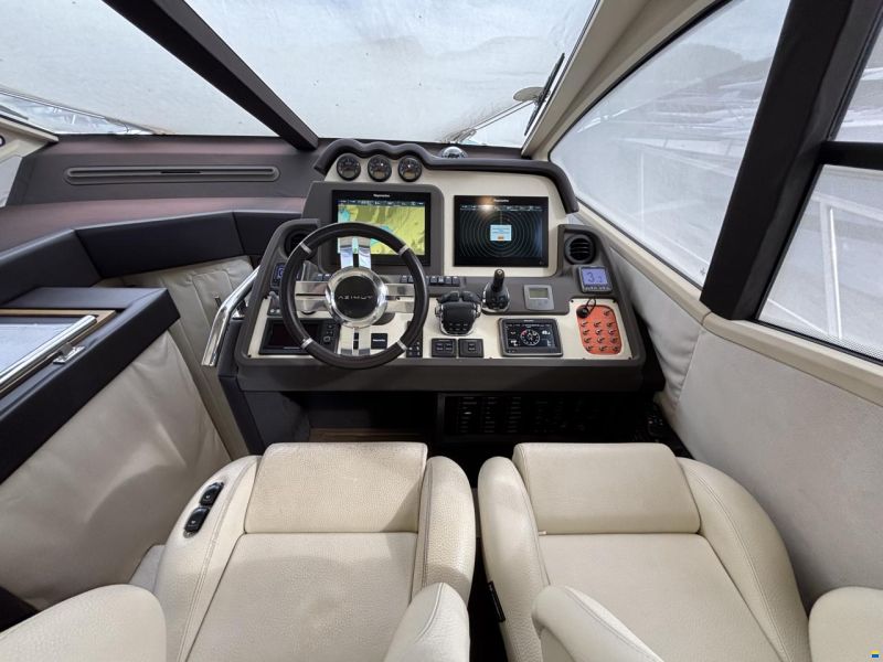 Azimut 55s