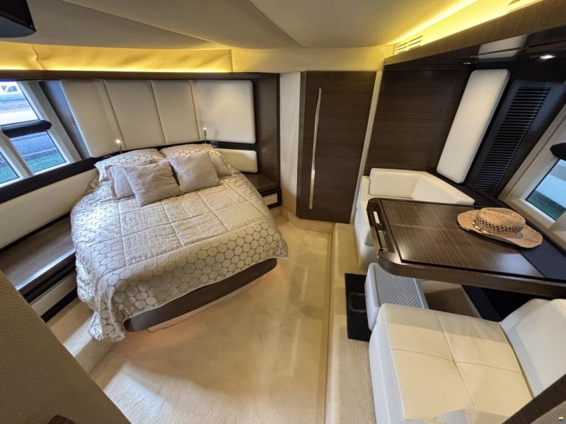 Azimut 55s