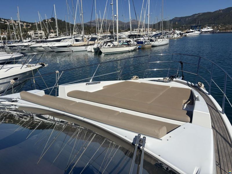Azimut 55s
