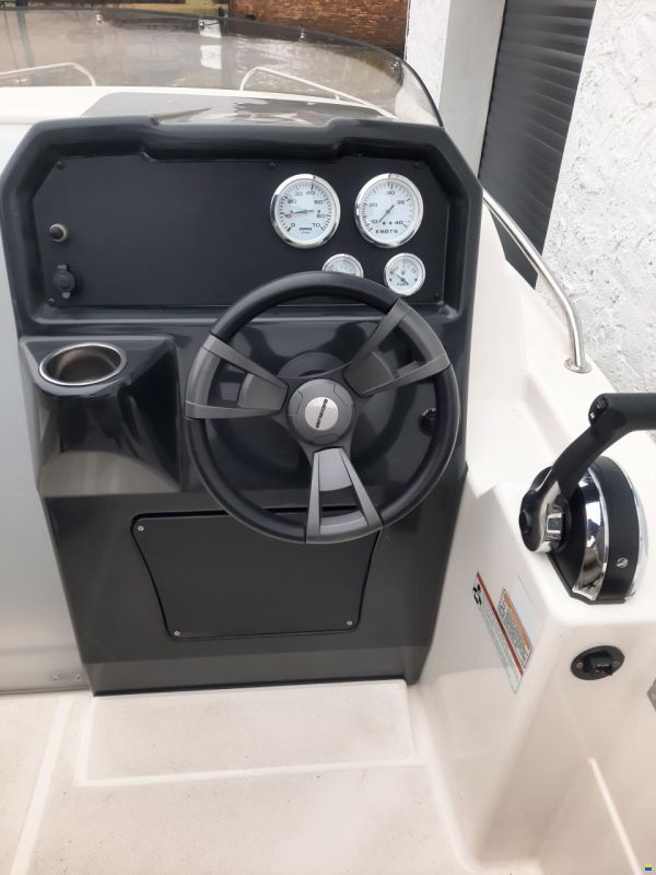 Quicksilver 505 activ Cabin