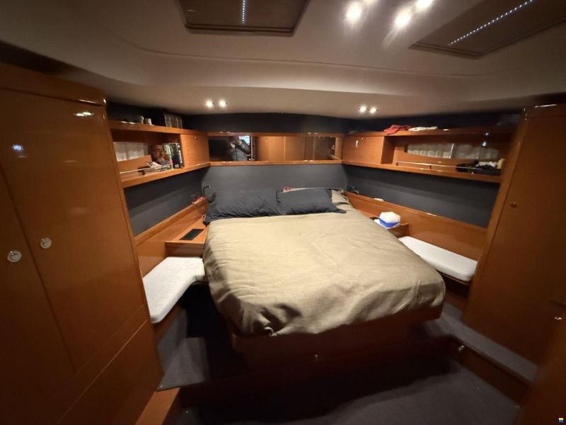 Beneteau Oceanis 60