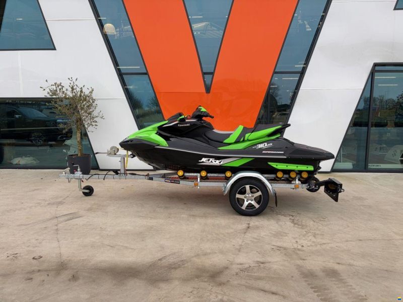 Kawasaki Ultra 310LX-S + Pega J650-400 trailer I