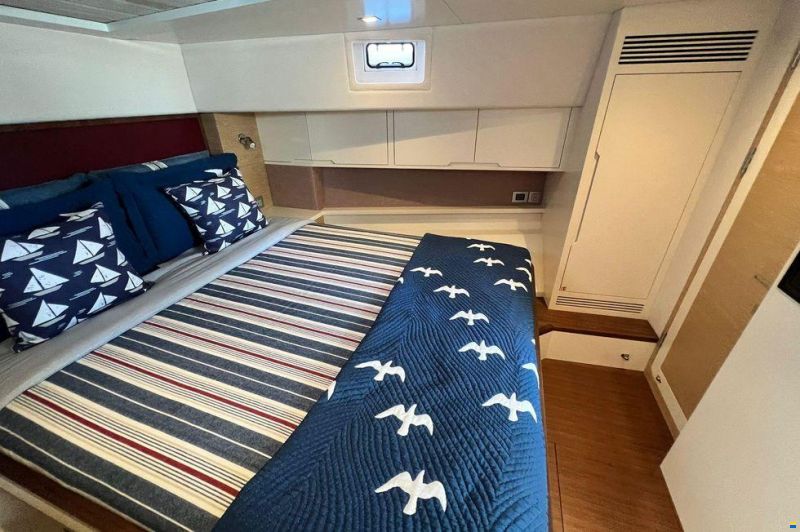 Alia Yachts Custom 164