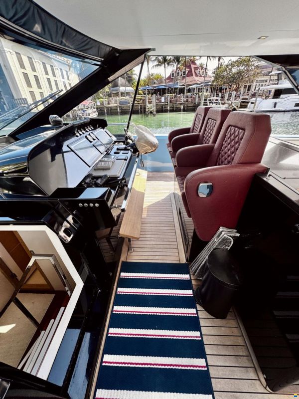 Alia Yachts Custom 164