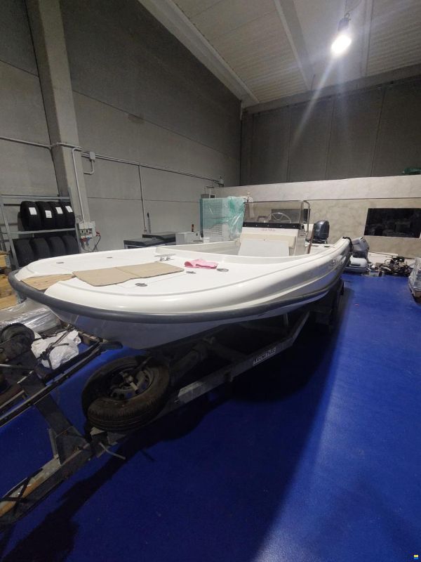 Boston Whaler 21 Outrage
