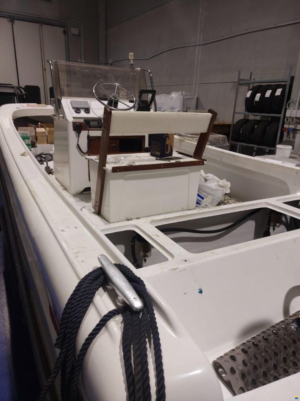 Boston Whaler 21 Outrage