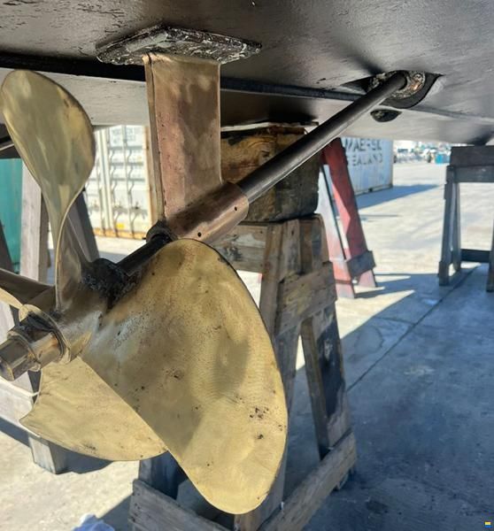 Carver Mariner 350
