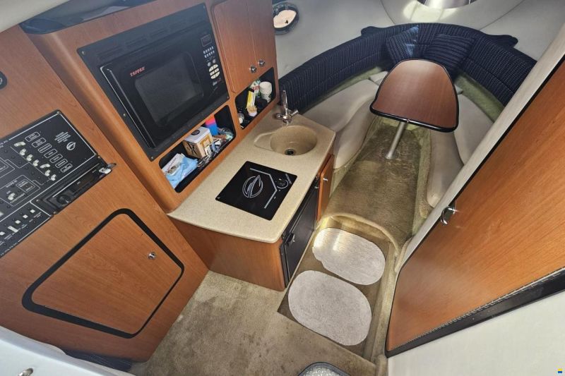 Crownline 270 CR