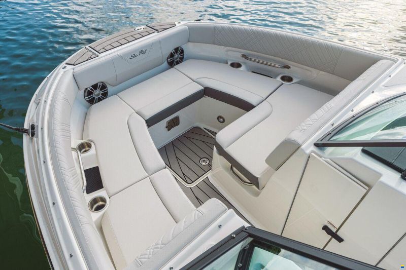 Sea Ray SDX 250