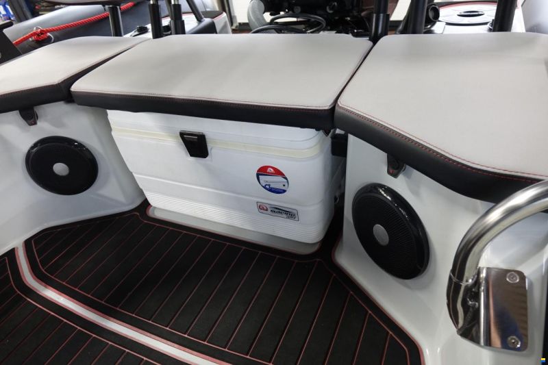 Zodiac Open 6.5 Neo RIB