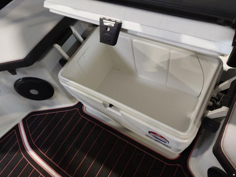 Zodiac Open 6.5 Neo RIB