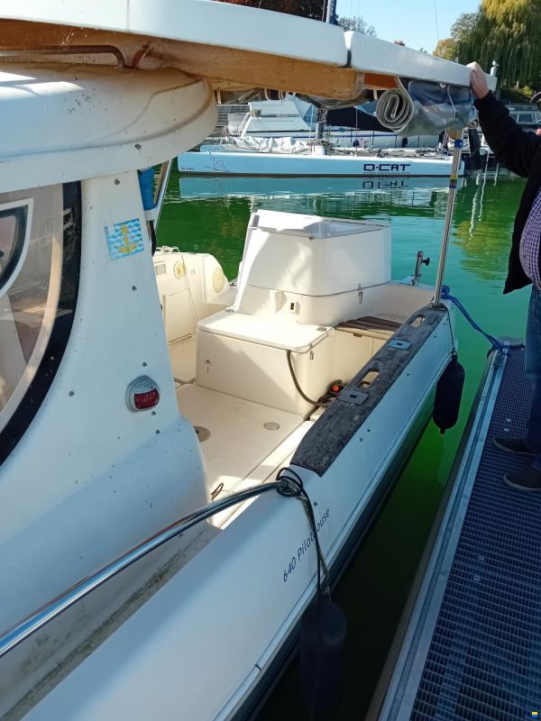 Quicksilver 640 Pilothouse