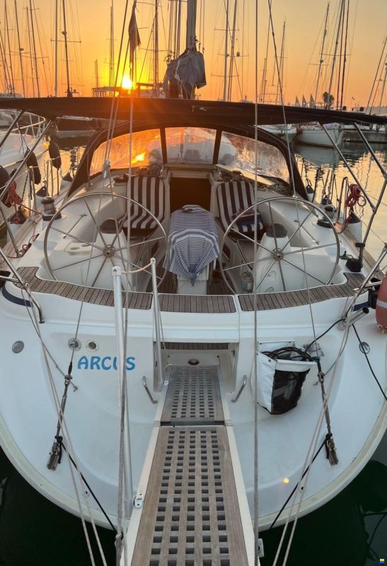 Bavaria 44