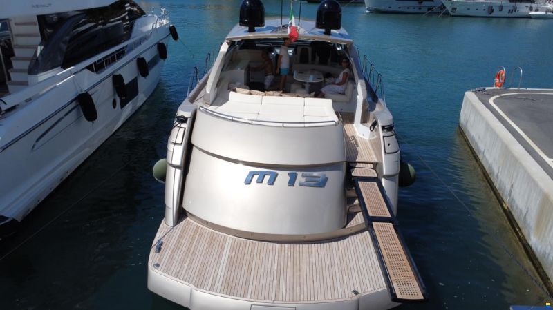 Pershing 58