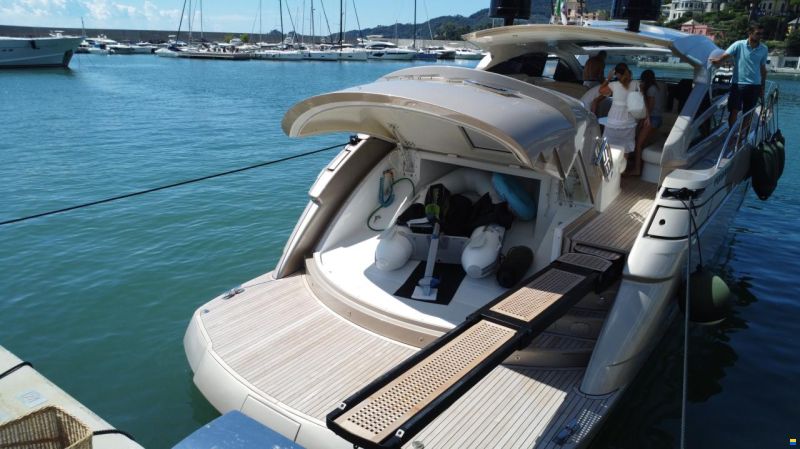 Pershing 58