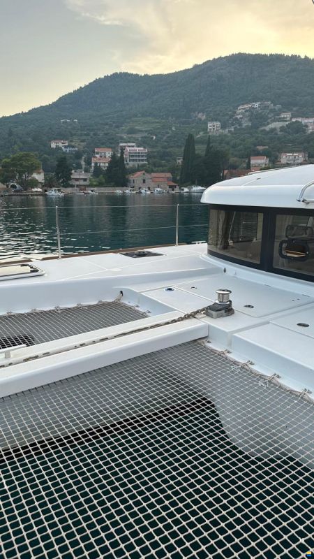 Lagoon 39