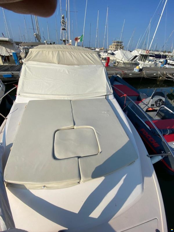 Portofino Marine 750 Spider