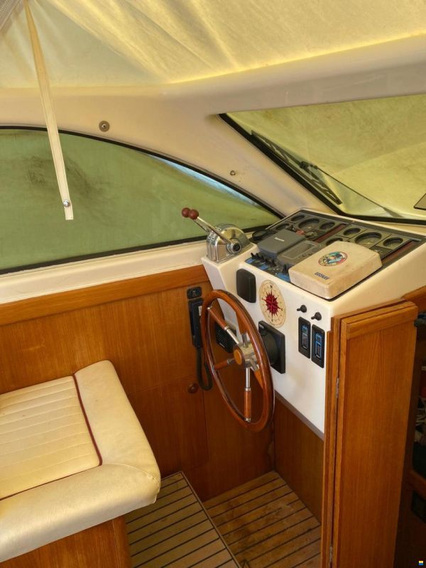 Portofino Marine 750 Spider