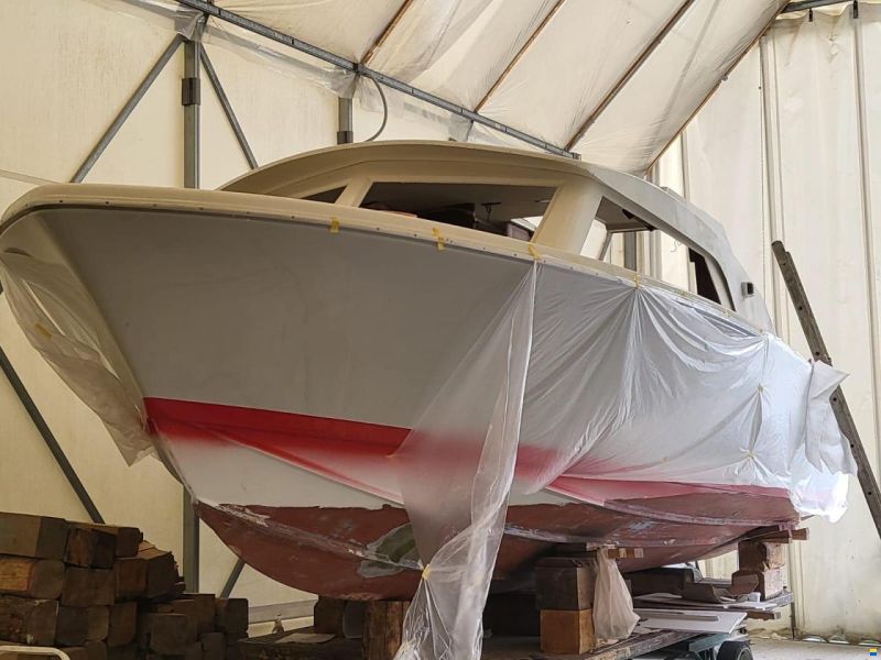 Bertram 25 Express Cruiser