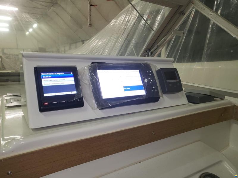 Bertram 25 Express Cruiser