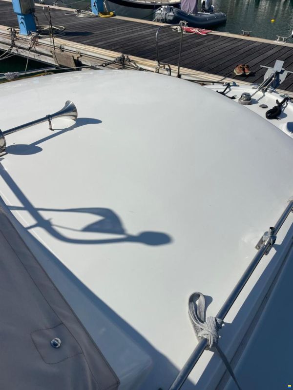 Bertram 25 Express Cruiser