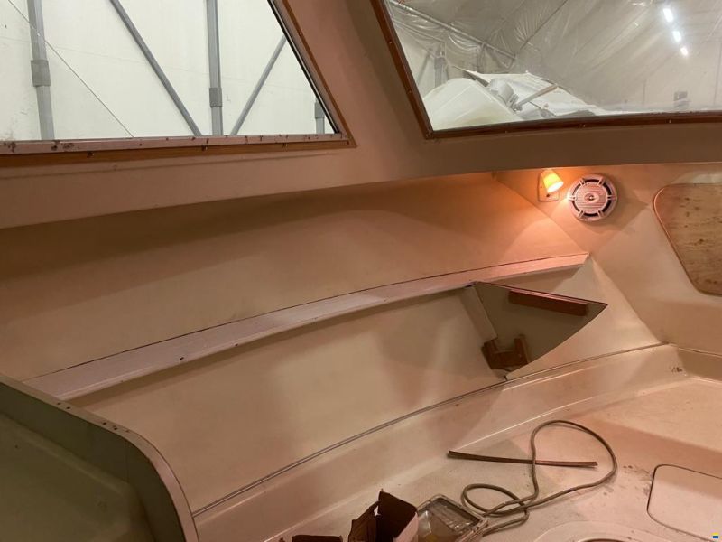 Bertram 25 Express Cruiser