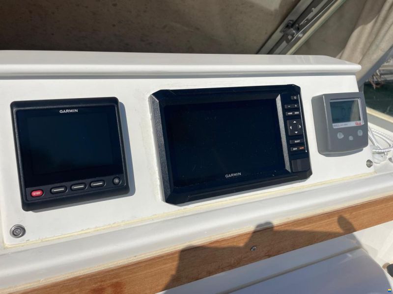 Bertram 25 Express Cruiser