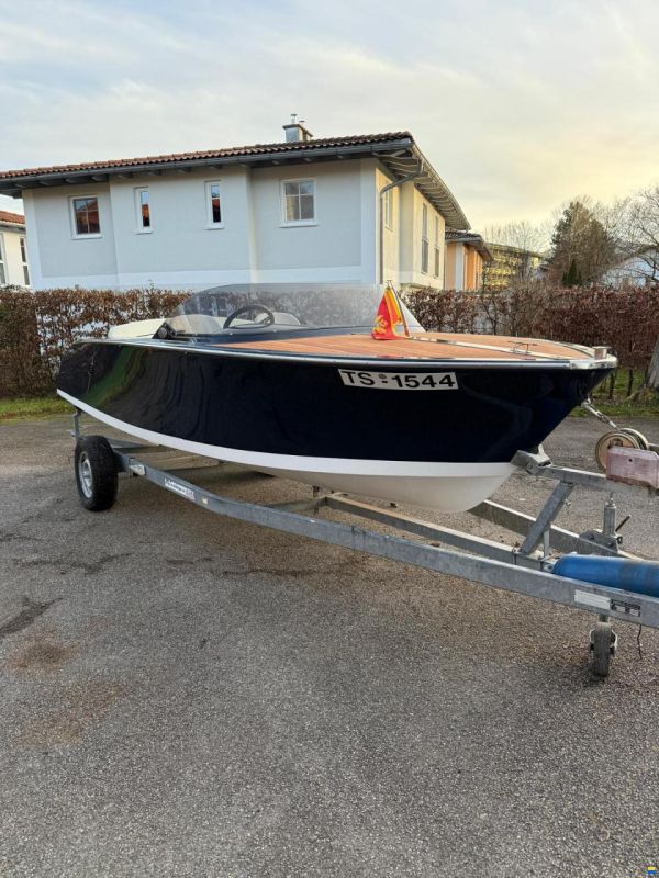 Frauscher Valencia 560