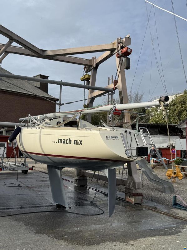 OL Boats International 806