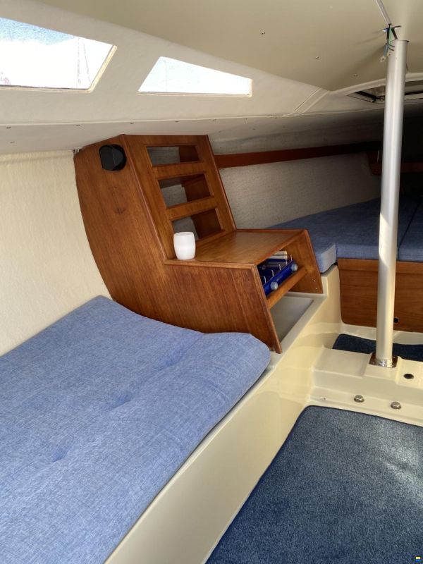 OL Boats International 806