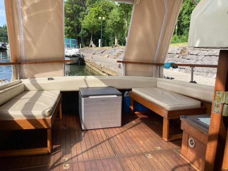 Coronet 32 Oceanfarer