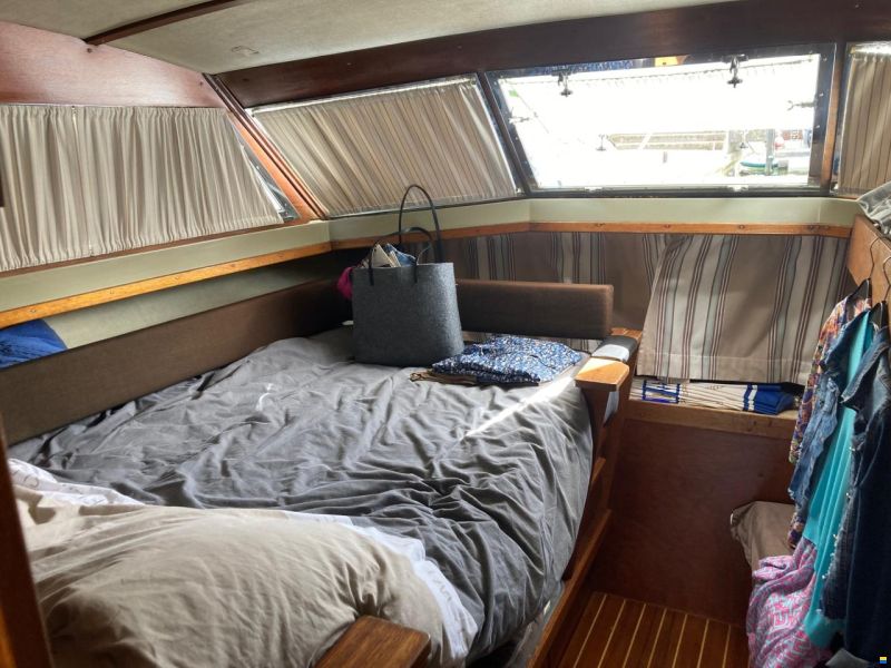 Coronet 32 Oceanfarer