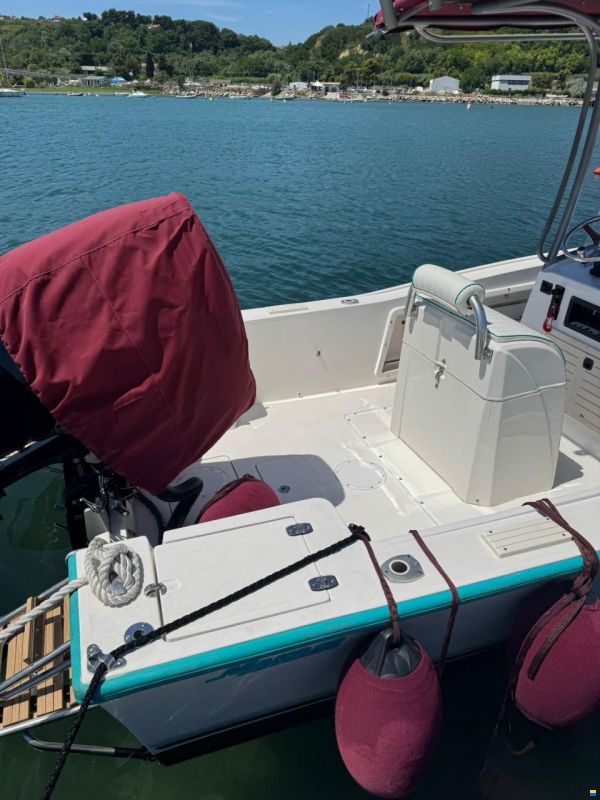 Mako Boats 22.1