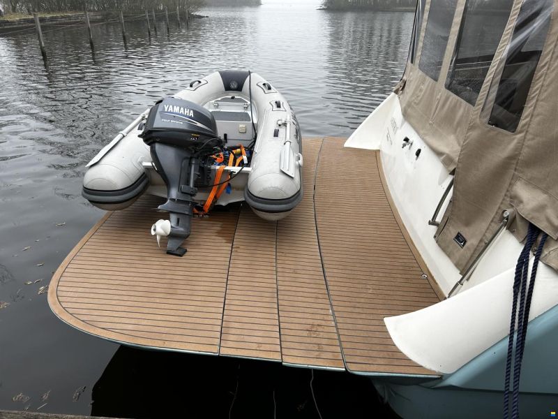 Azimut 43