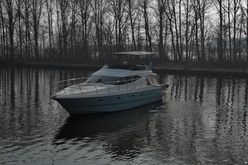 Azimut 43