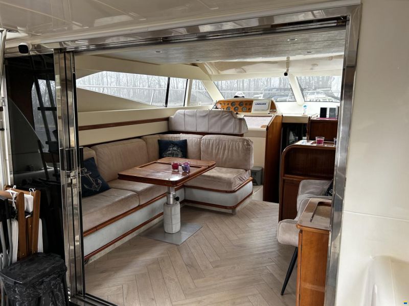 Azimut 43