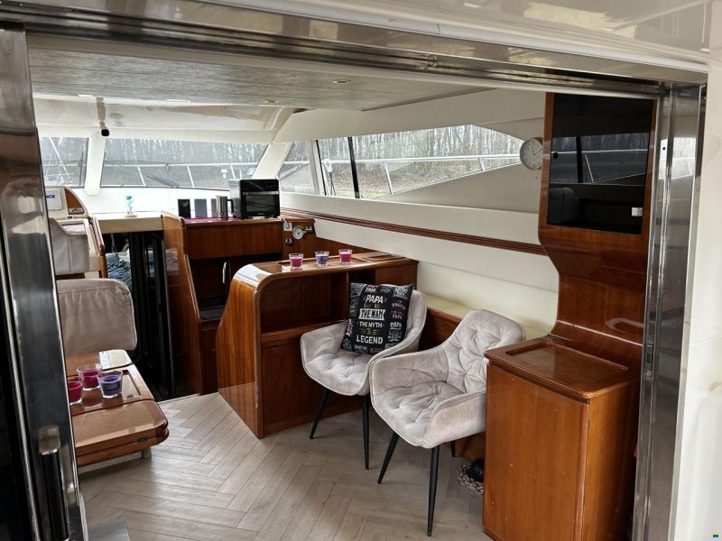 Azimut 43