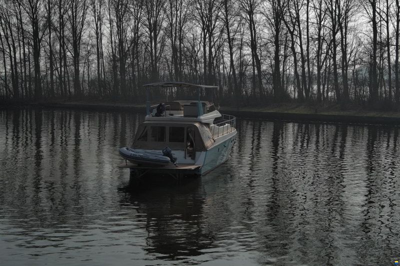 Azimut 43