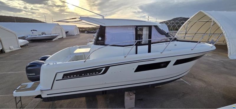 Jeanneau MERRY FISHER 855