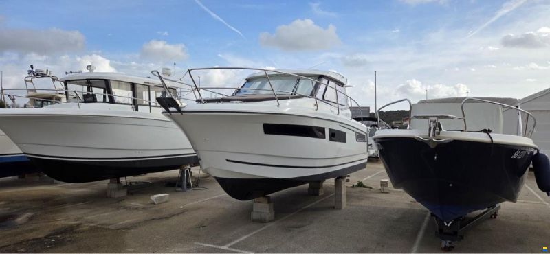 Jeanneau MERRY FISHER 855