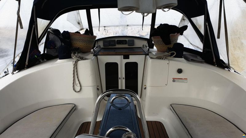 Hunter Marine 45 Deck salon