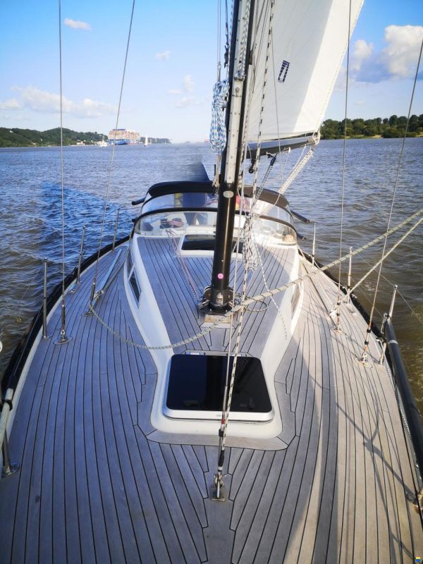 Hatecke Hornet 32